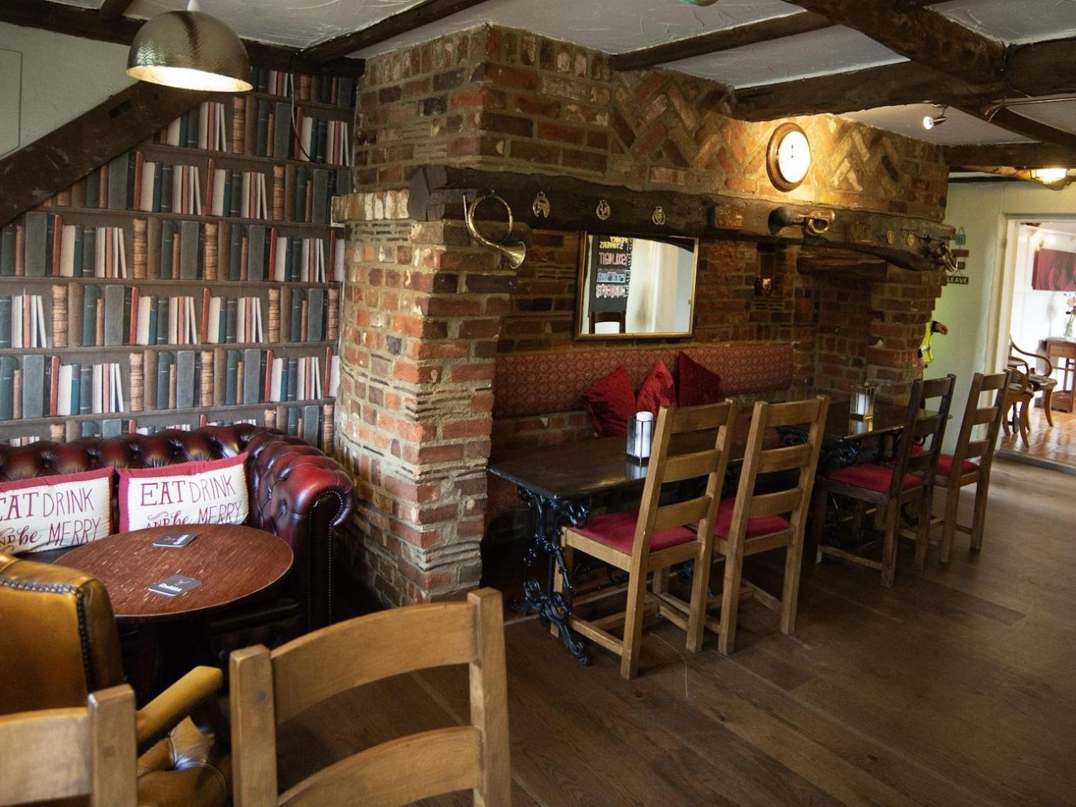 לייטון באזרד The Heath Inn מראה חיצוני תמונה