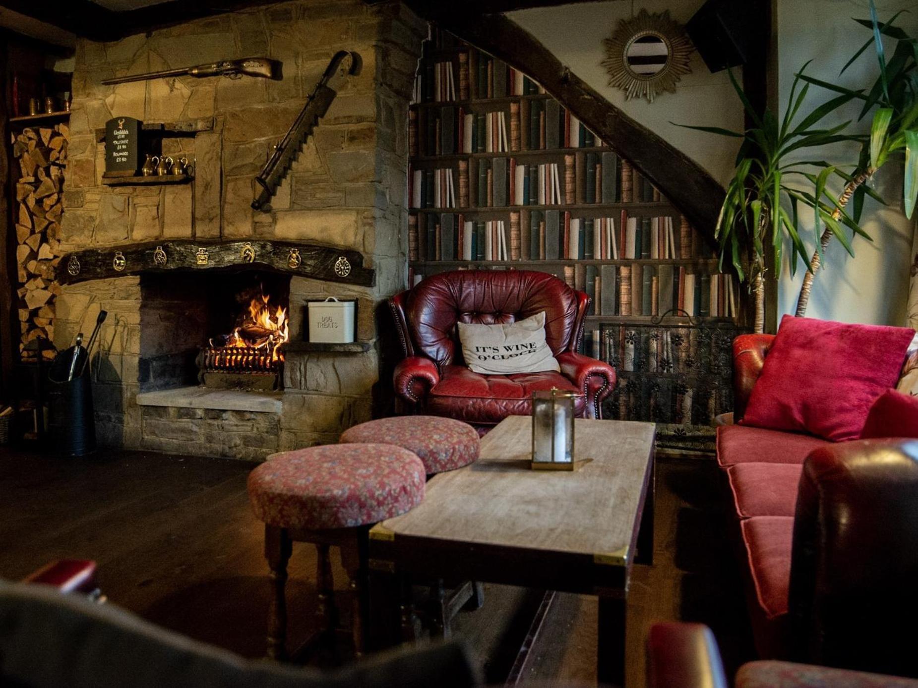 לייטון באזרד The Heath Inn מראה חיצוני תמונה