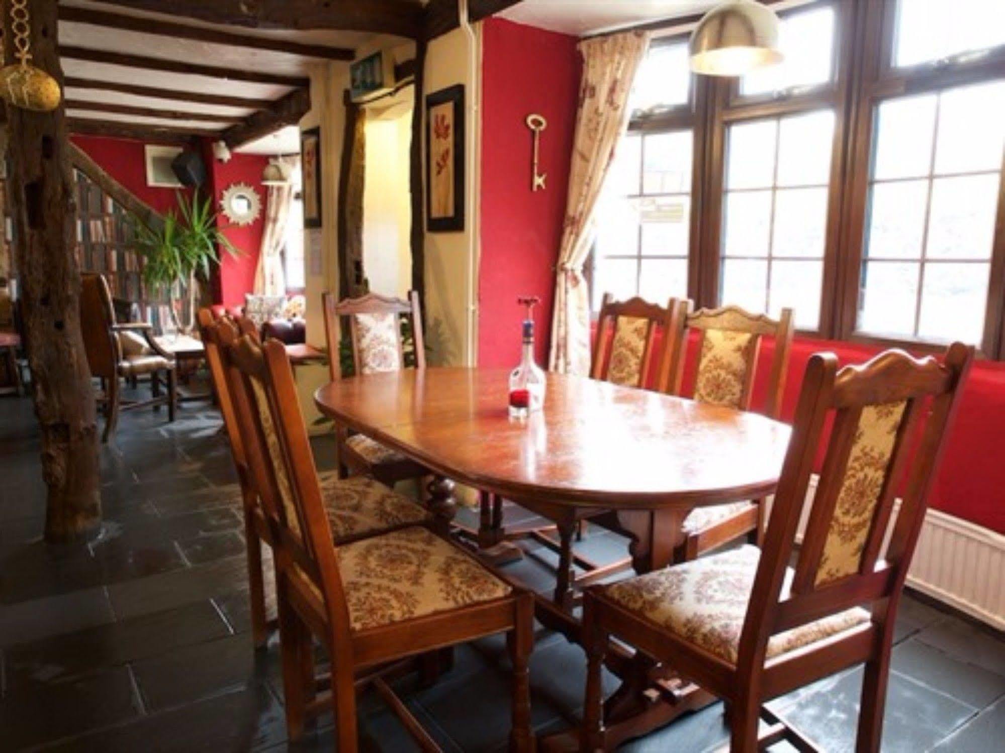 לייטון באזרד The Heath Inn מראה חיצוני תמונה